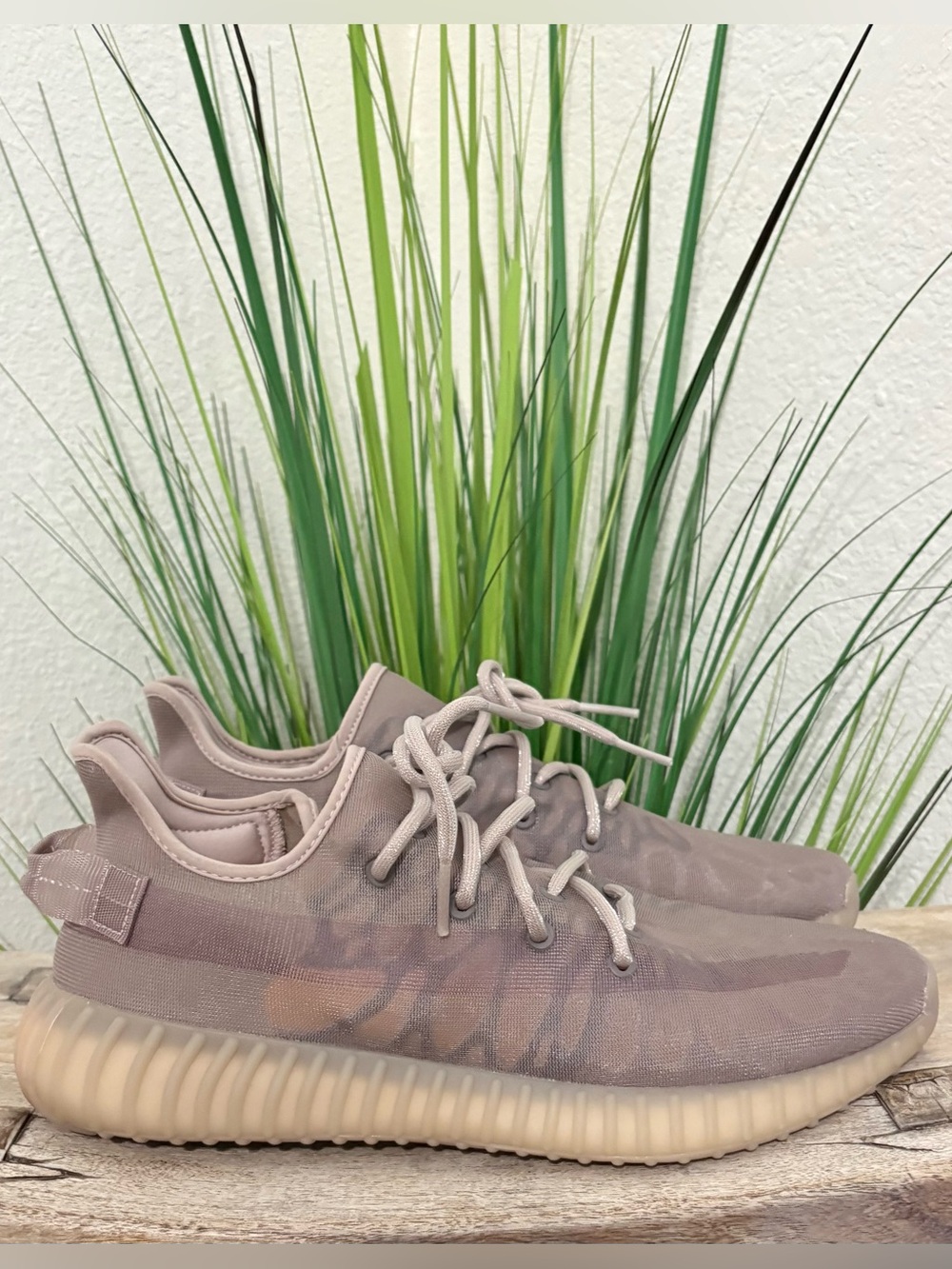 Adidas Yeezy Boost 350 V2 Mono Mist Sneakers